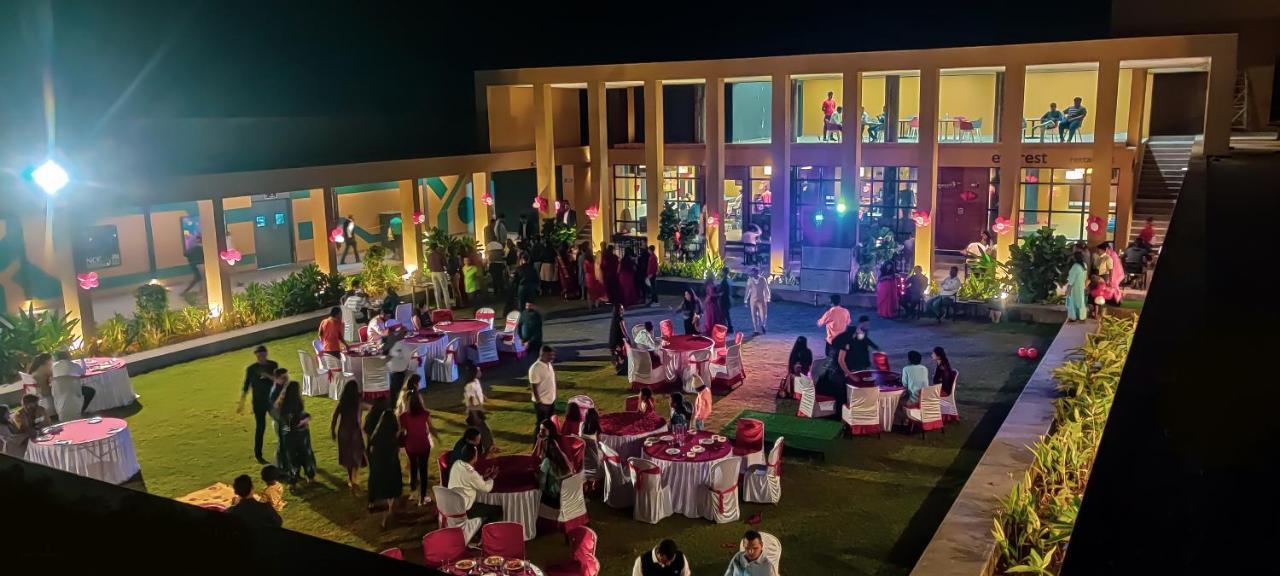 Sangamner Hotel Mayur Express المظهر الخارجي الصورة